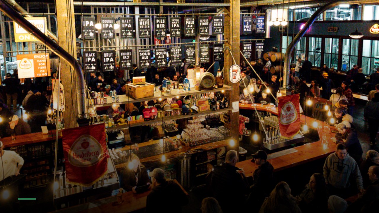 7 Seas Brewery and Taproom - Sports Bars in Tacoma