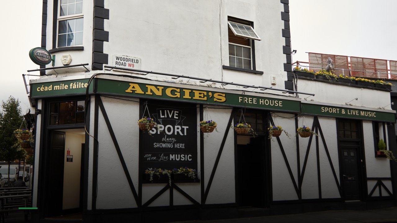 Angie's Free House - Sports Bars in London