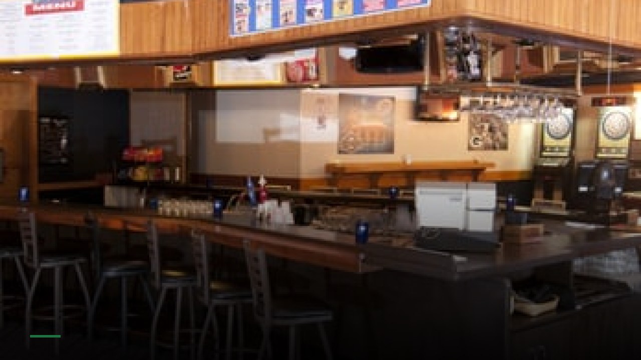 Aviator Sports Bar & Grille - Sports Bars in Milwaukee