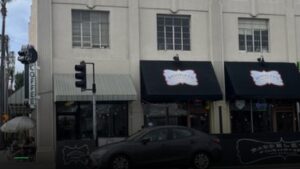 Watch MLB at Baddeley's Pourhouse Sports Bar in Long Beach