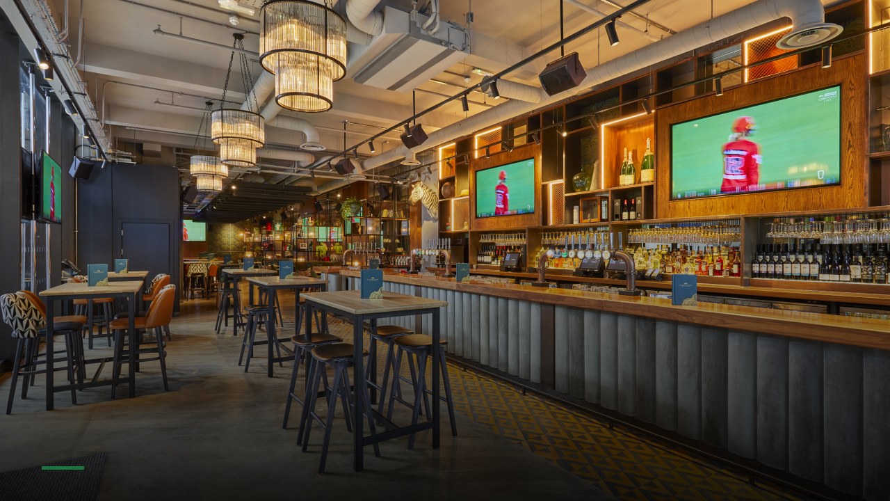 Beechwood - Sports Bars in London