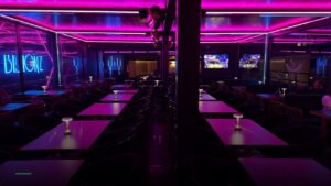 Billionz Lounge & Restaurant — Pubs in Nottingham