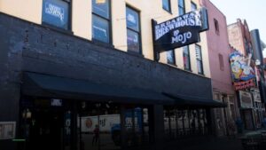 Broadway Brewhouse Downtown — Sports bars in Nashville