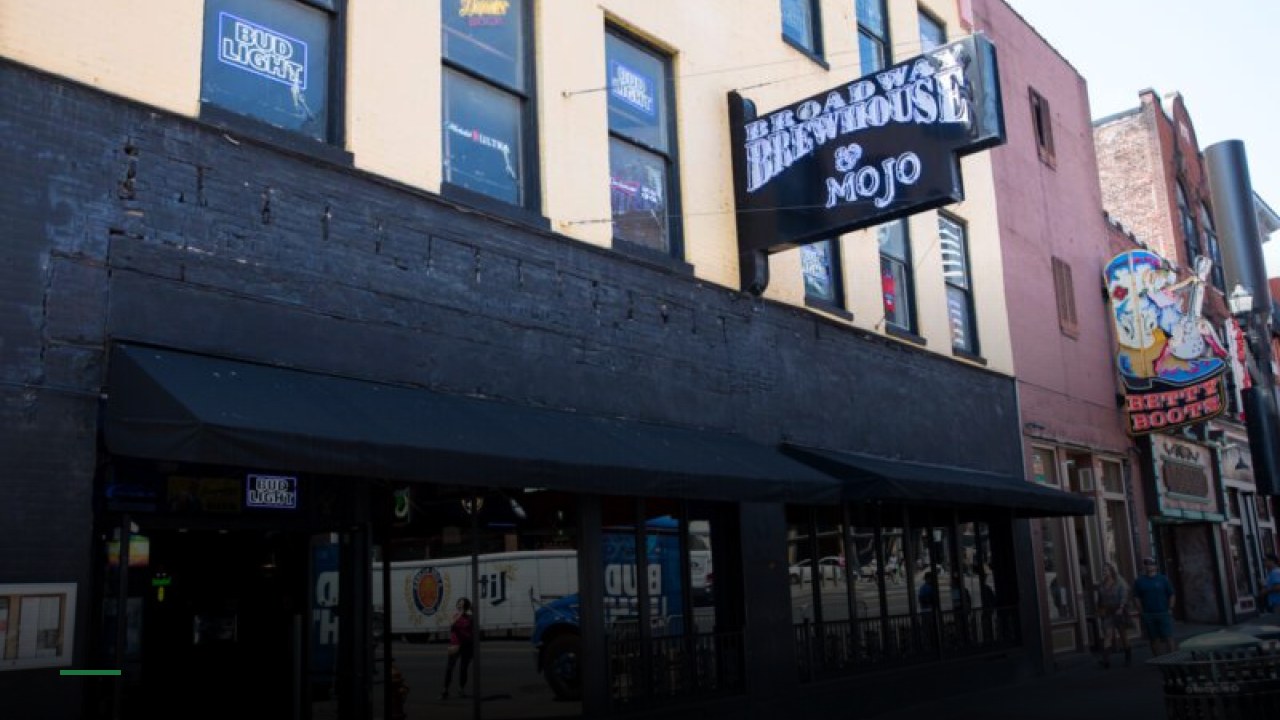 Broadway Brewhouse Downtown - Sports Bars in Nashville