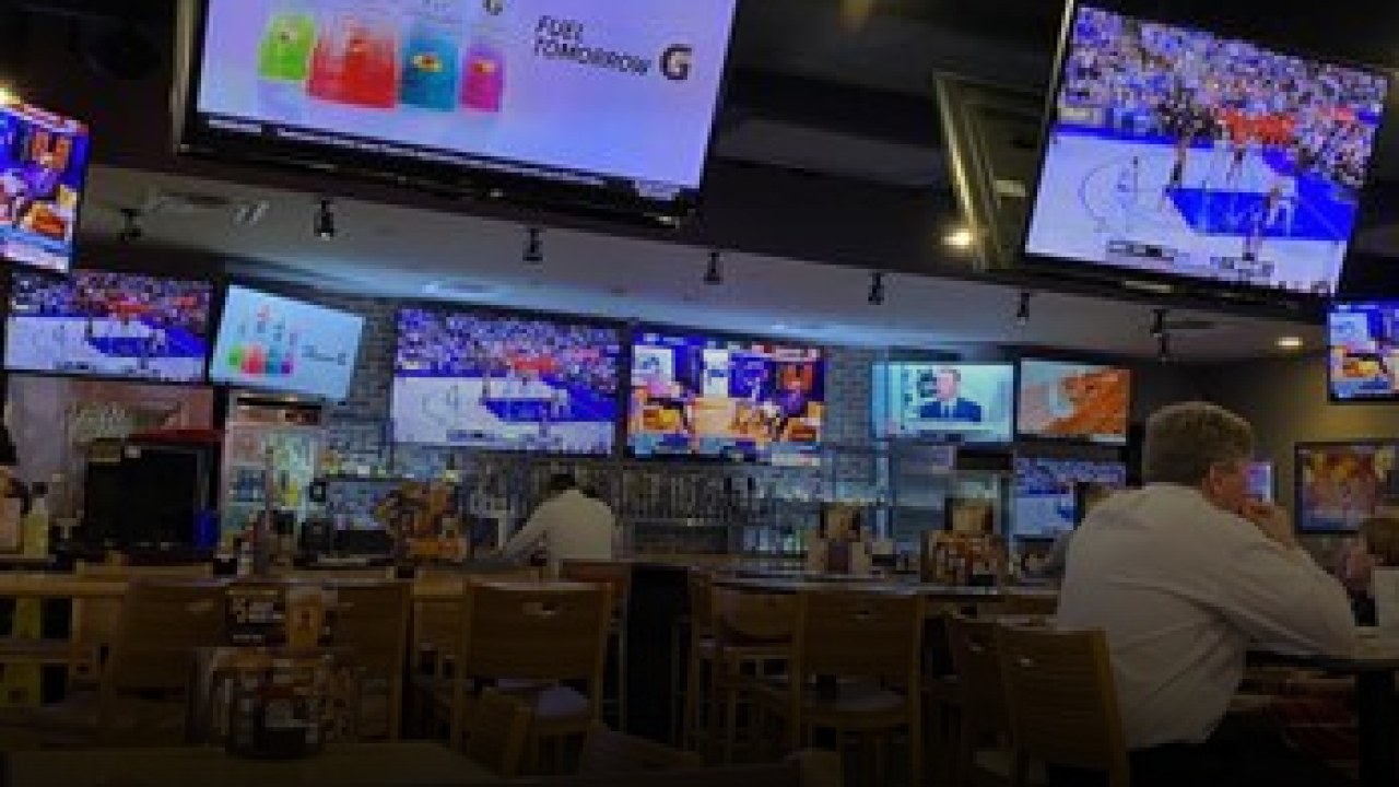 Buffalo Wild Wings - Sports Bars in Houston