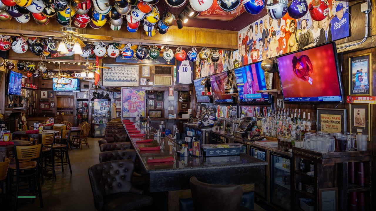 Chappell's Restaurant & Sports Museum - Sports Bars in Kansas City