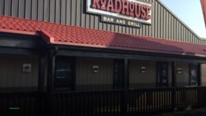 Chuck’s Roadhouse Bar & Grill Windsor — Sports bars in Detroit