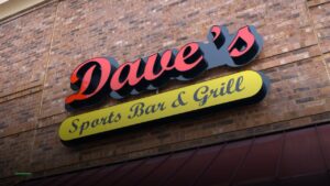 Dave’s Sports Bar and Grill — Sports bars in Atlanta