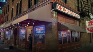 Detroiter Bar — Sports bars in Detroit