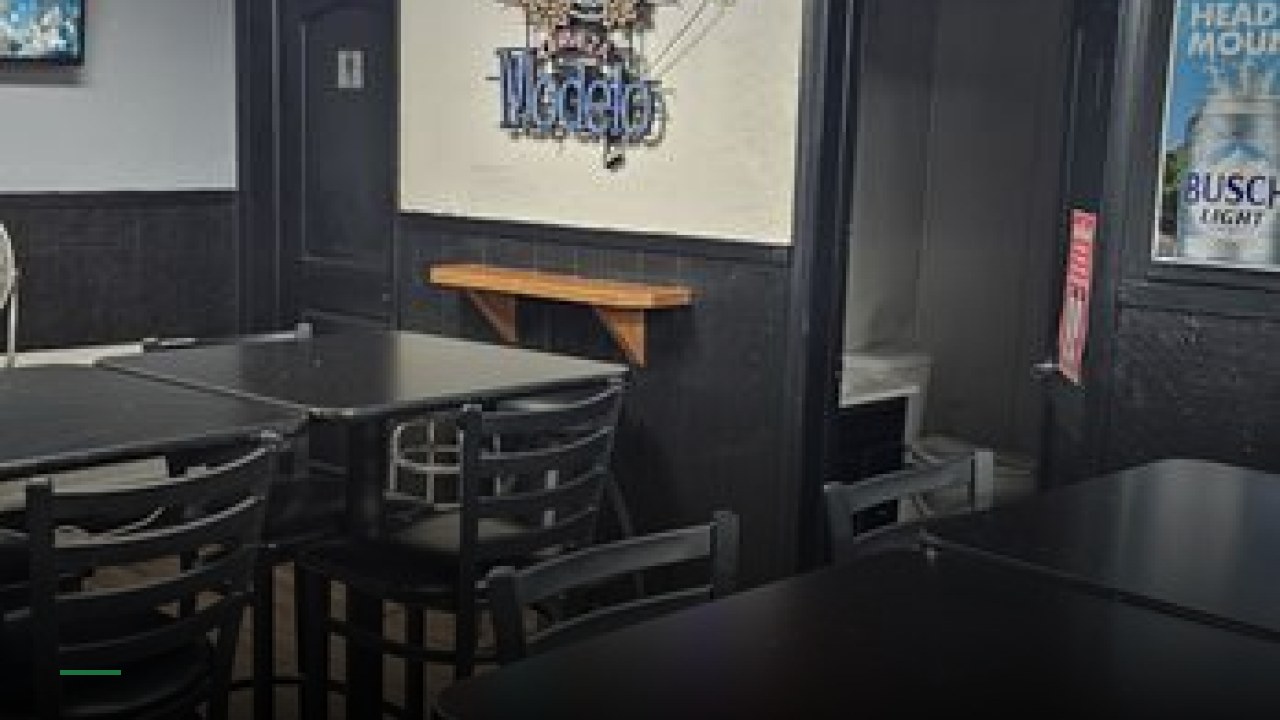 E 25th Pub & Grub - Sports Bars in Des Moines