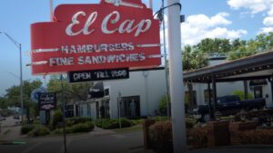 El Cap Restaurant — Sports bars in St. Petersburg