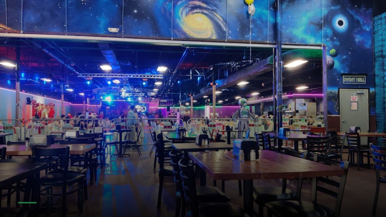 El Galaxy Sports Bar & Grill Restaurant - Sports Bars in Atlanta