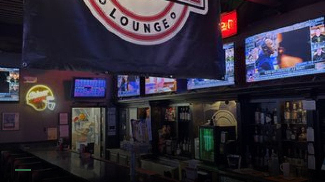 End Zone Lounge - Sports Bars in Omaha