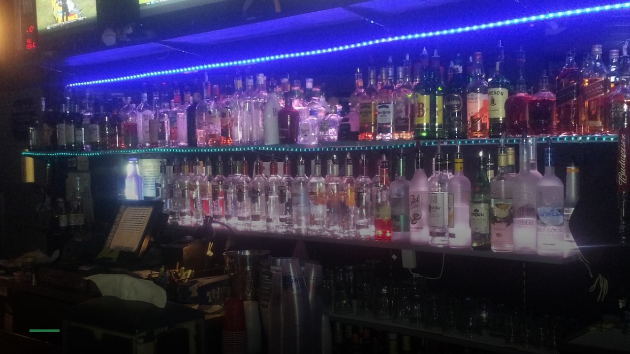 Fanatics Sports Bar & Grill - Sports Bars in St. Petersburg