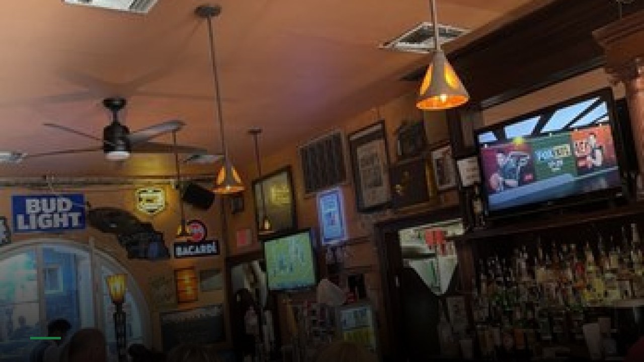 Finnegan's Easy - Sports Bars in New Orleans