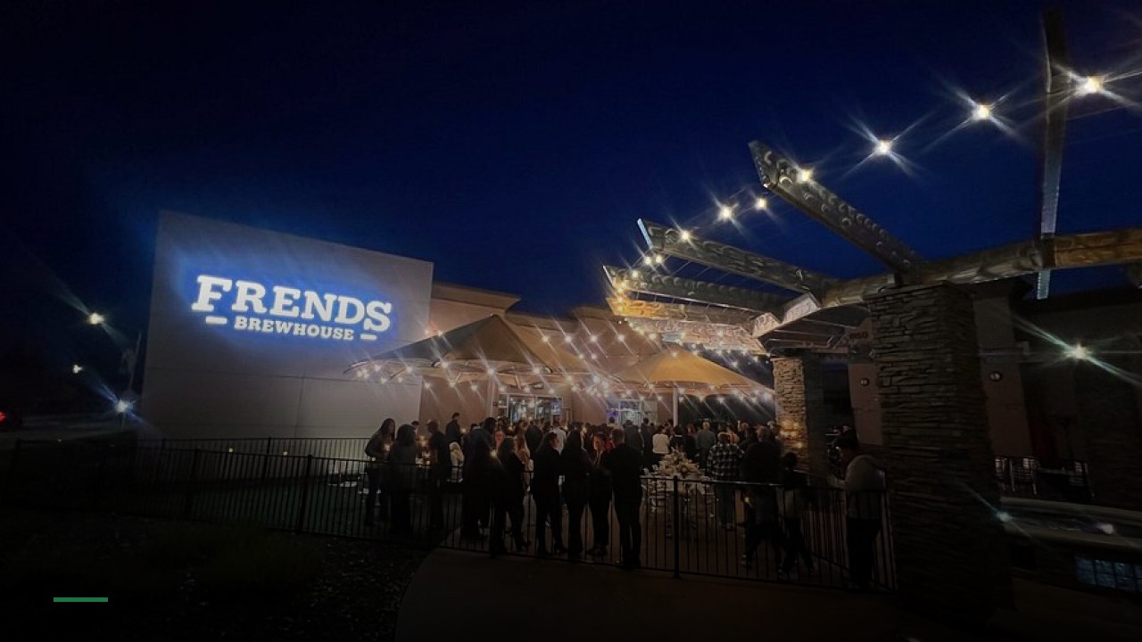 Frends Brewhouse - Sports Bars in Sacramento