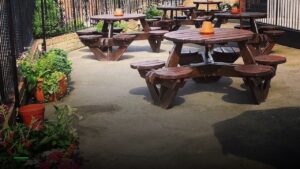 Grace’s Bar & Grill London — Pubs in Crawley