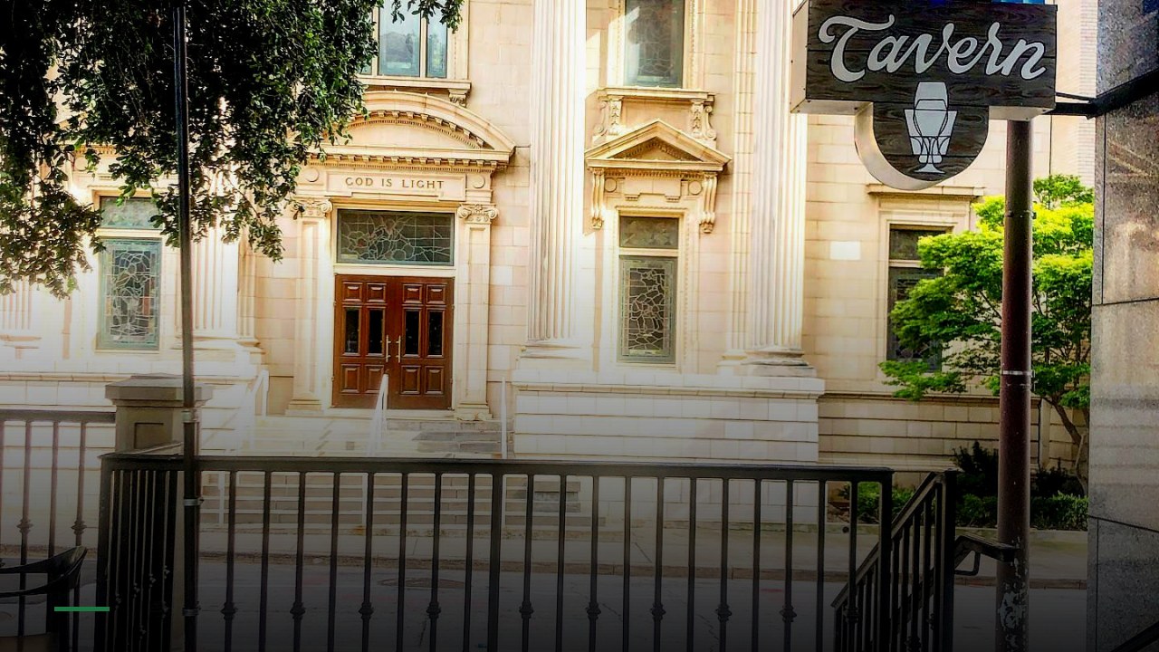 Harwood Tavern - Sports Bars in Dallas