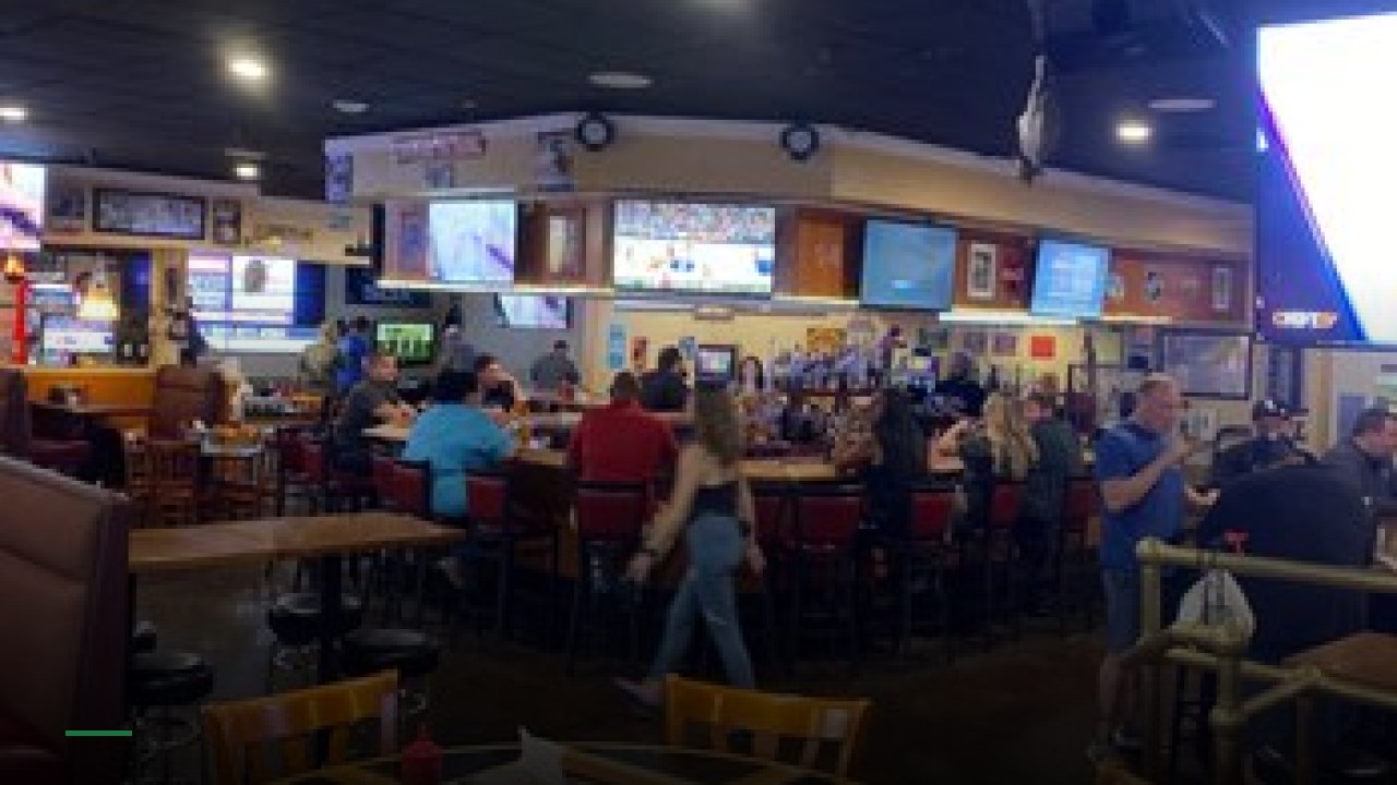 Hob Nob Sports Grill - Sports Bars in Phoenix