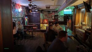 Hoopples — Sports bars in Cleveland