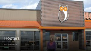 Hooters — Sports bars in Fort Worth