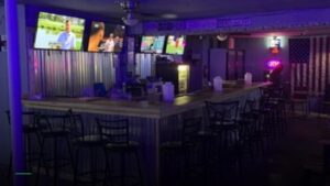 Watch MLB at Hunter's Corner Sport Bar in San Antonio