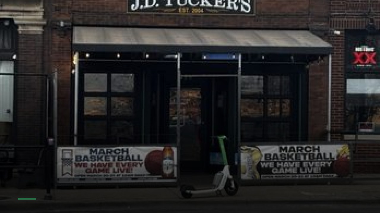 Jd Tucker’s - Sports Bars in Omaha