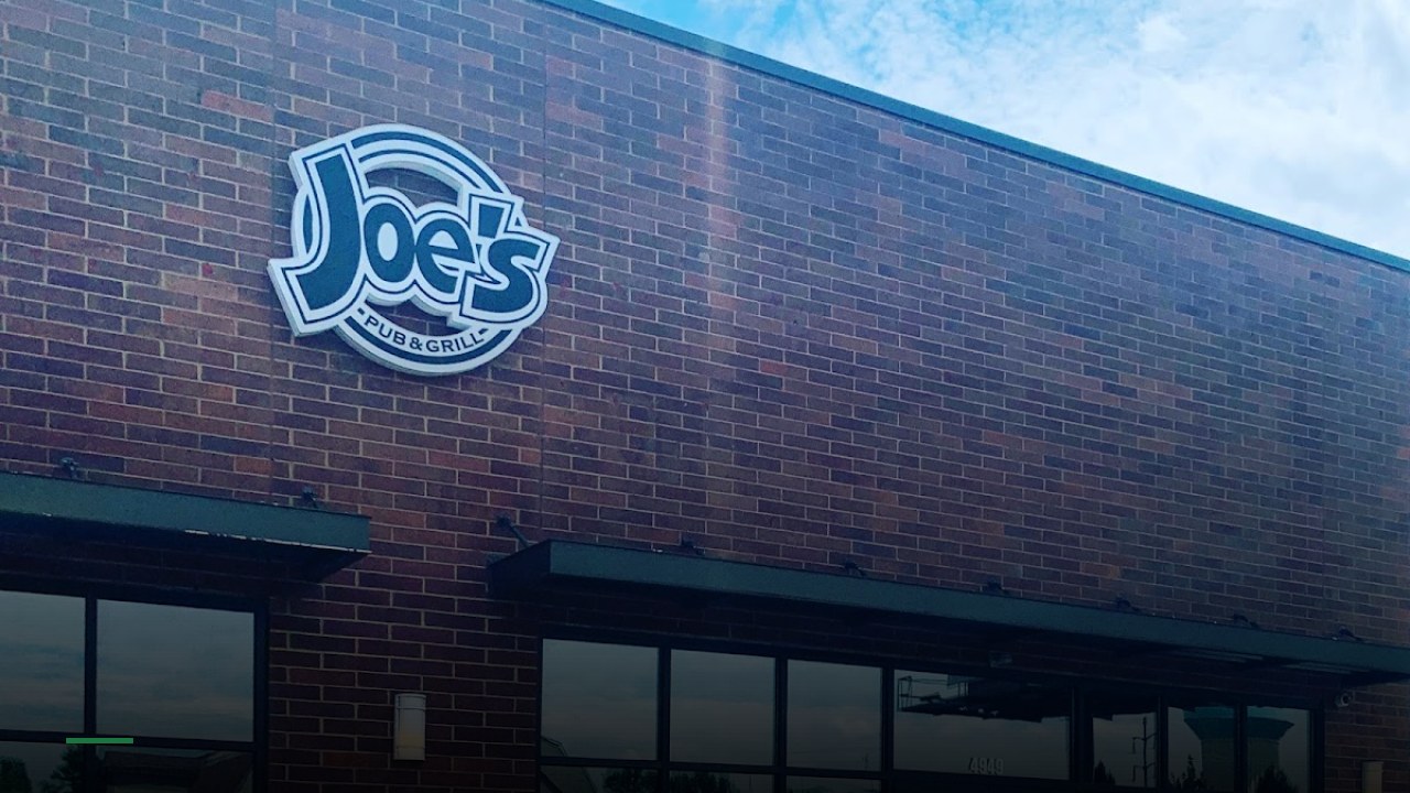 Joe's Pub New Albany - Sports Bars in Columbus