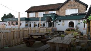 Jolly Milliner — Pubs in Luton