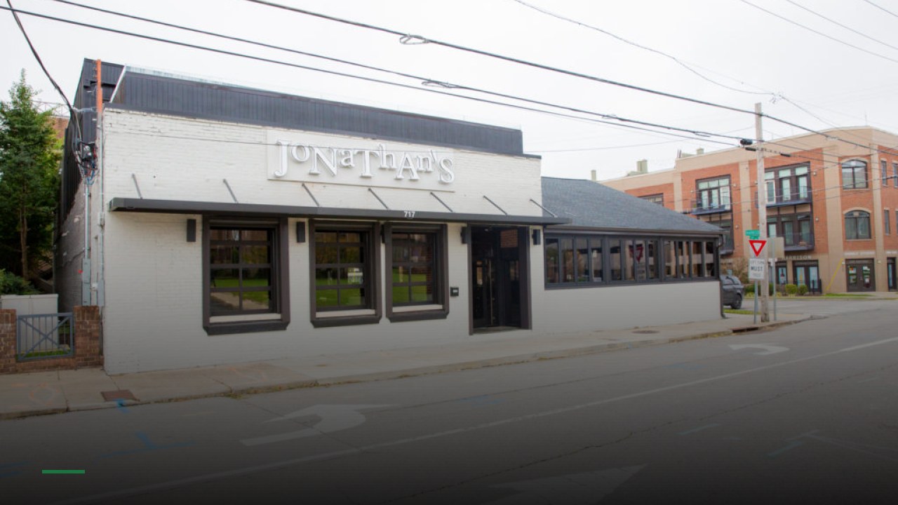 Jonathan's Grille - Sports Bars in Nashville