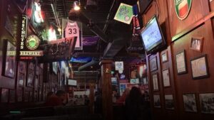 Lew’s Grill & Bar — Sports bars in Kansas City