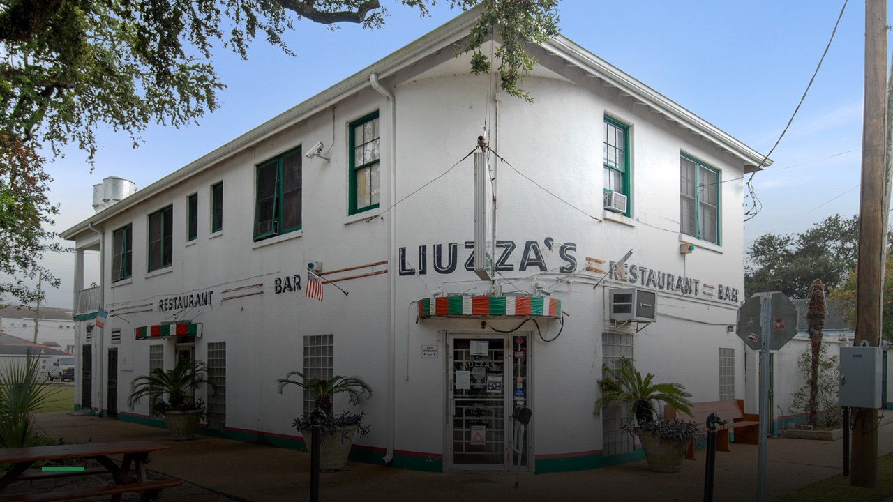 Liuzza's Restaurant & Bar - Sports Bars in New Orleans