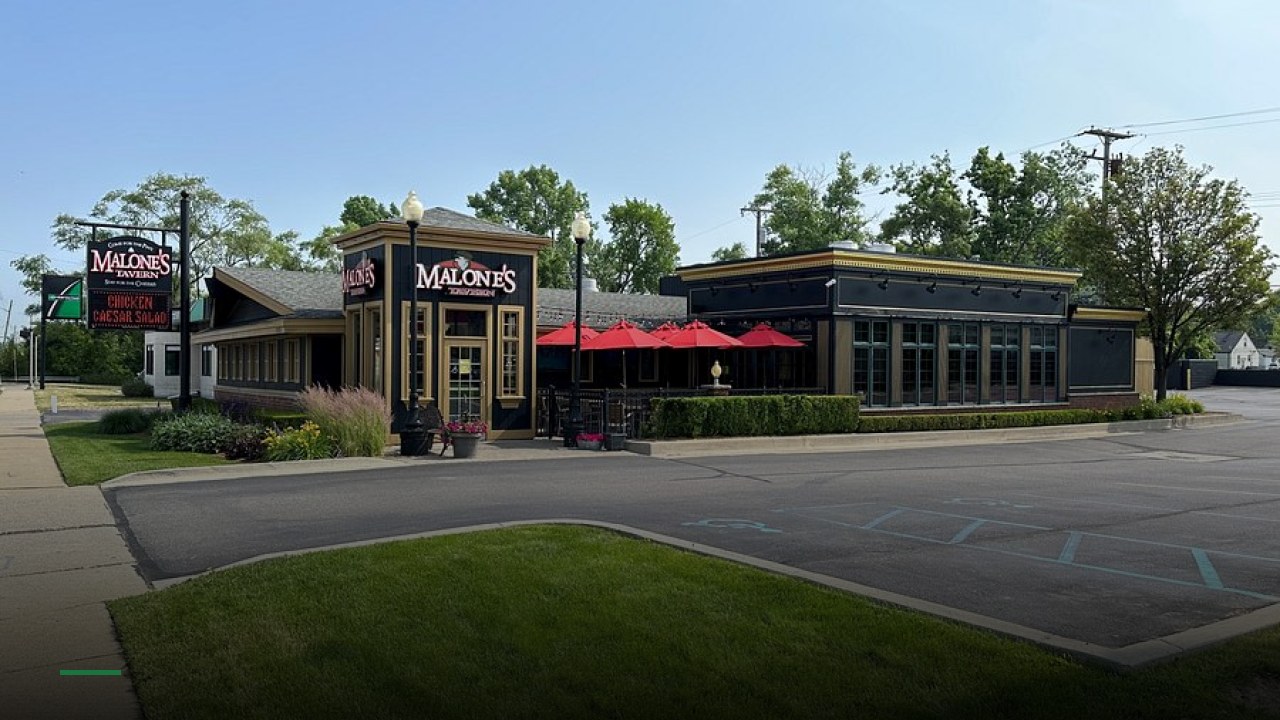 Malone's Tavern - Sports Bars in Detroit