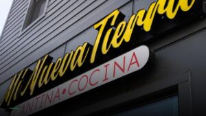 Mi Nueva Tierra Cantina/Cocina — Sports bars in Chicago