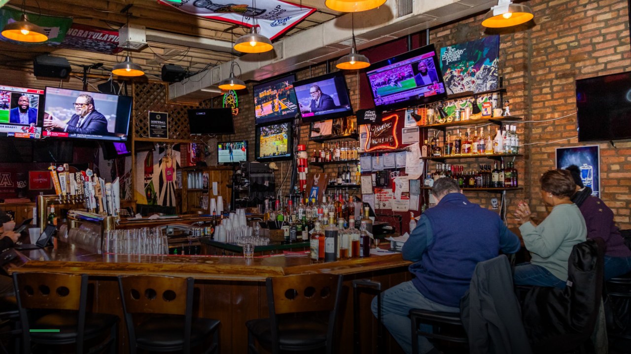Mother Hubbard's Sports Pub - Sports Bars in Chicago