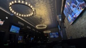 Watch MLB at No Vacancy in Chicago