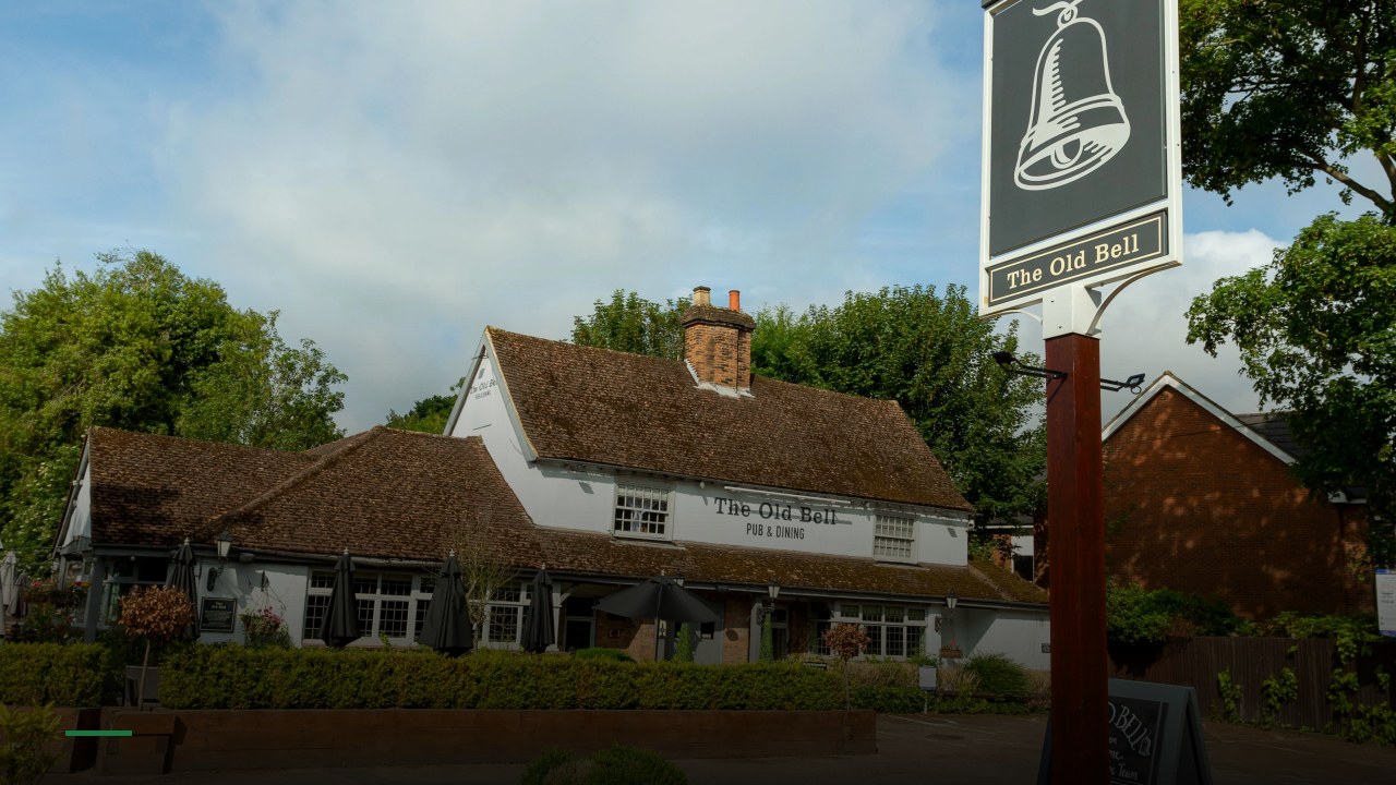 Old Bell - Sports Bars in Luton