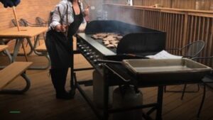 Watch MLB at Papa Don's Pub in Akron