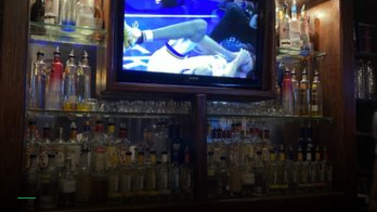 Parkside Beef & Ale - Sports Bars in Philadelphia