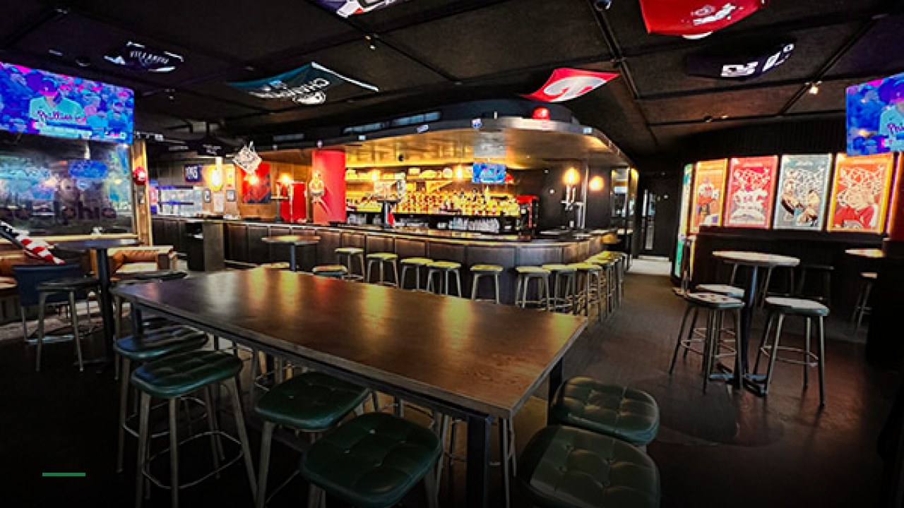 Passyunk Avenue (Battersea) - Sports Bars in Luton