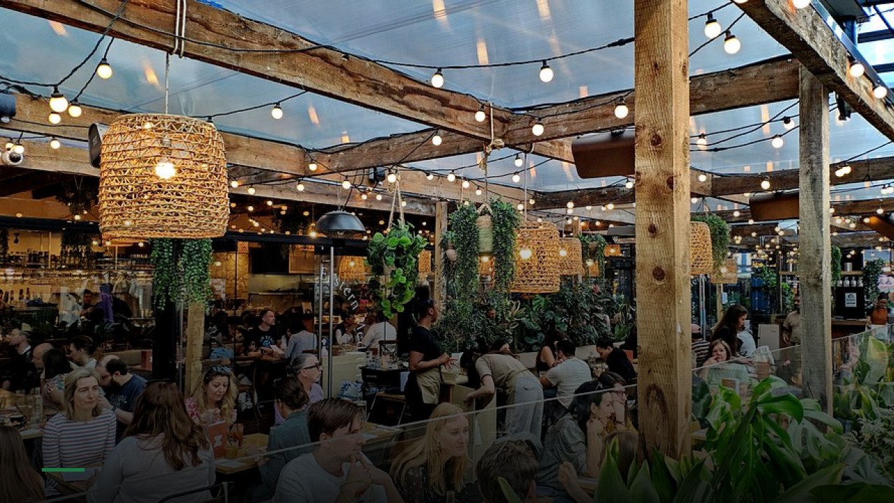 Players Social - Spitalfields Bar, Restaurant and Games - Sports Bars in London