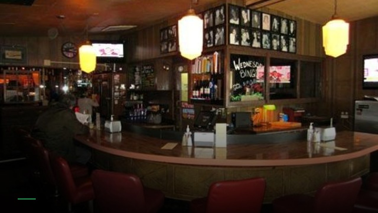 Renner's Grill - Sports Bars in Portland