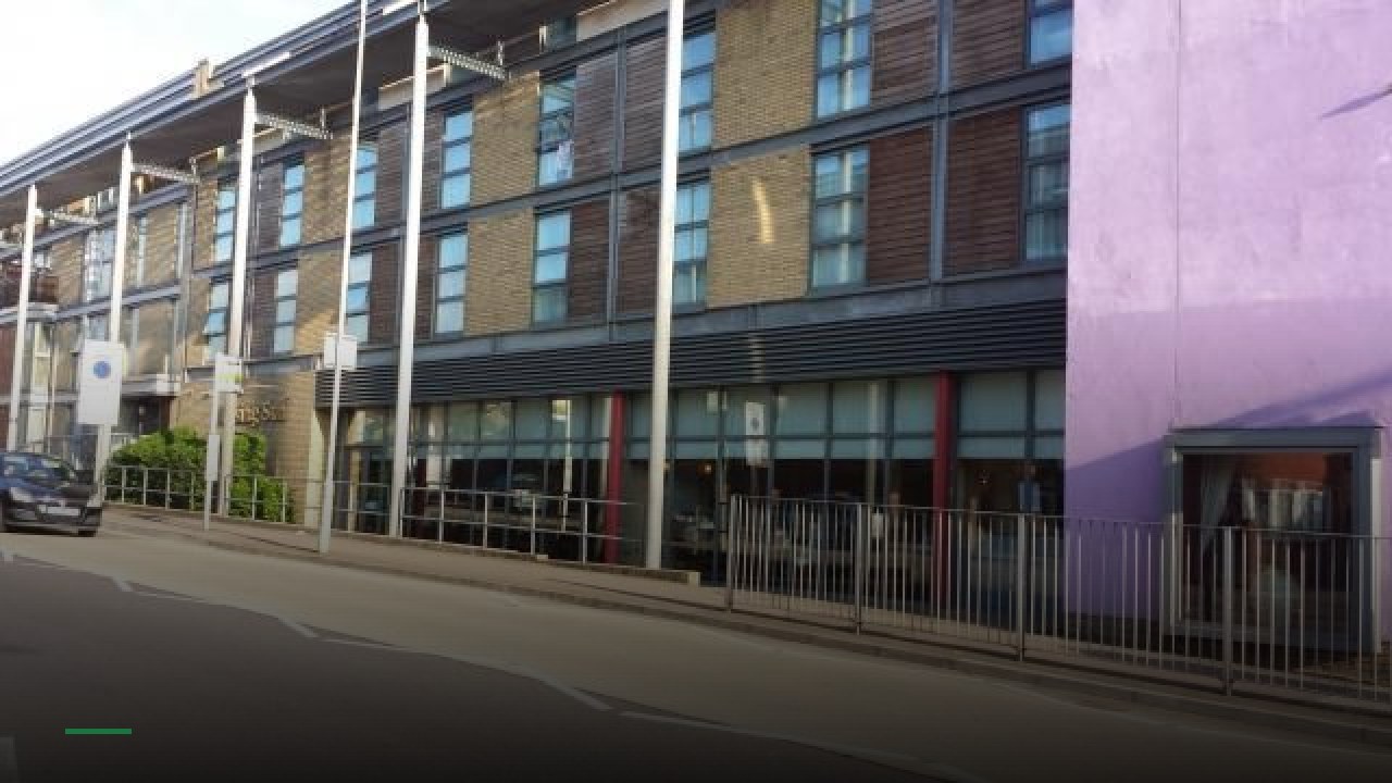 Rising Sun Brewers Fayre - Sports Bars in Watford