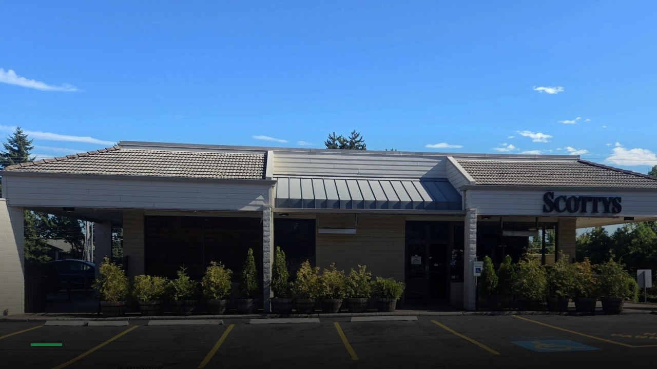 Scottys Sports Bar - Sports Bars in Portland