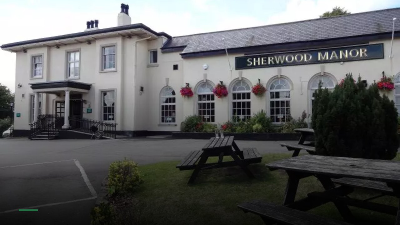 Sherwood Manor - Sports Bars in Nottingham