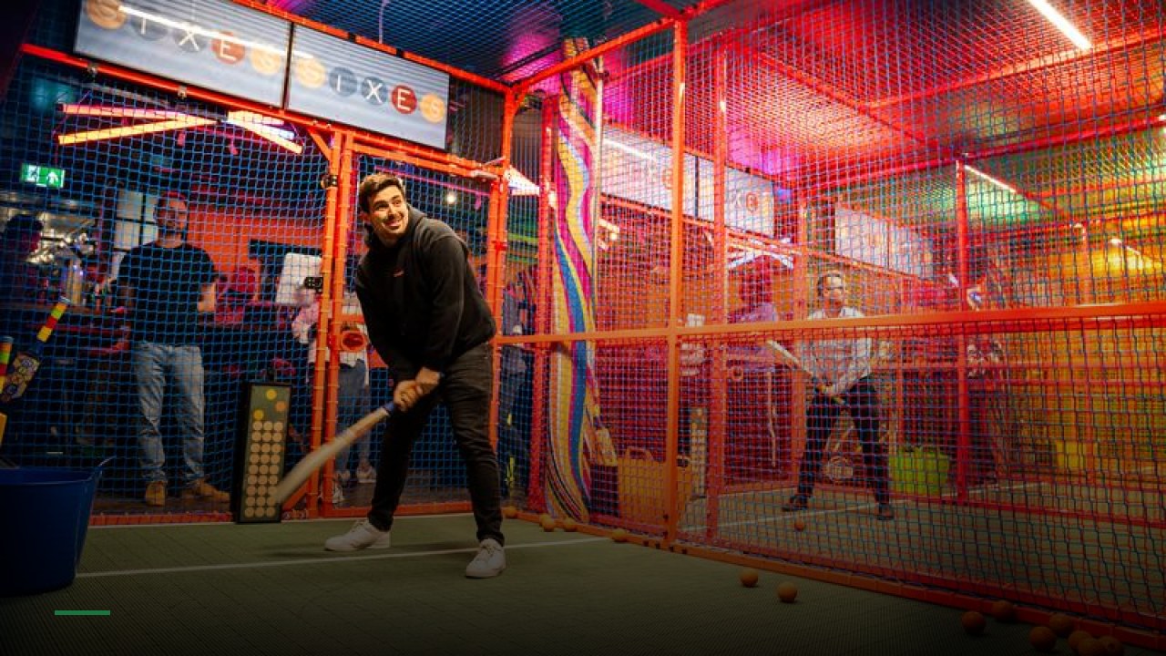 Sixes - Fitzrovia - Sports Bars in London