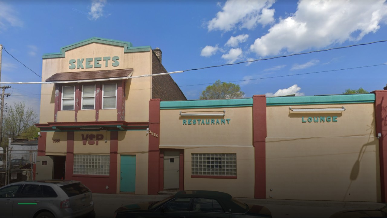 Skeets Bar - Sports Bars in Cleveland