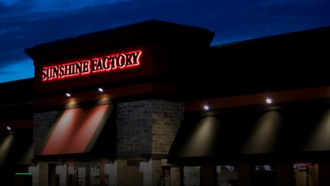 Sunshine Factory Bar & Grill - Sports Bars in Minneapolis