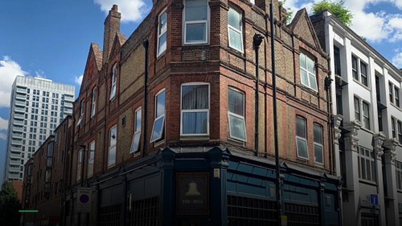 The Bell - Sports Bars in London