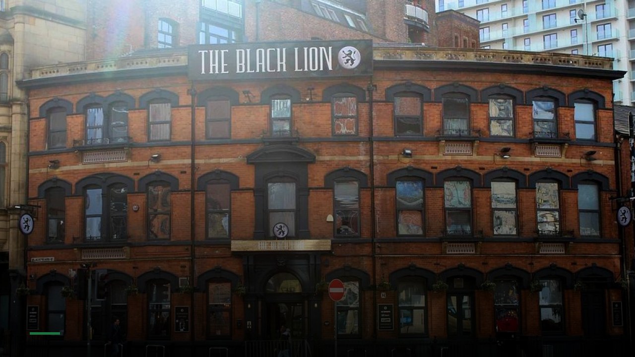 The Black Lion Hotel - Sports Bars in Manchester